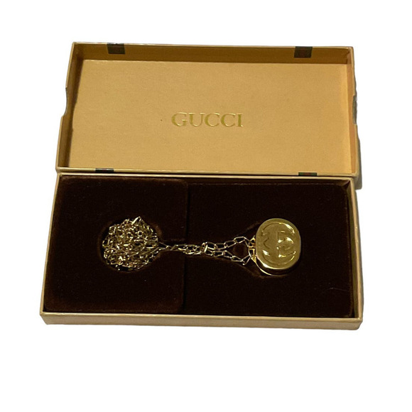 Gucci Vintage Necklace Yellow Gold Oval Locket Pill Box L Chain Raised GG Motif - Picture 16 of 16